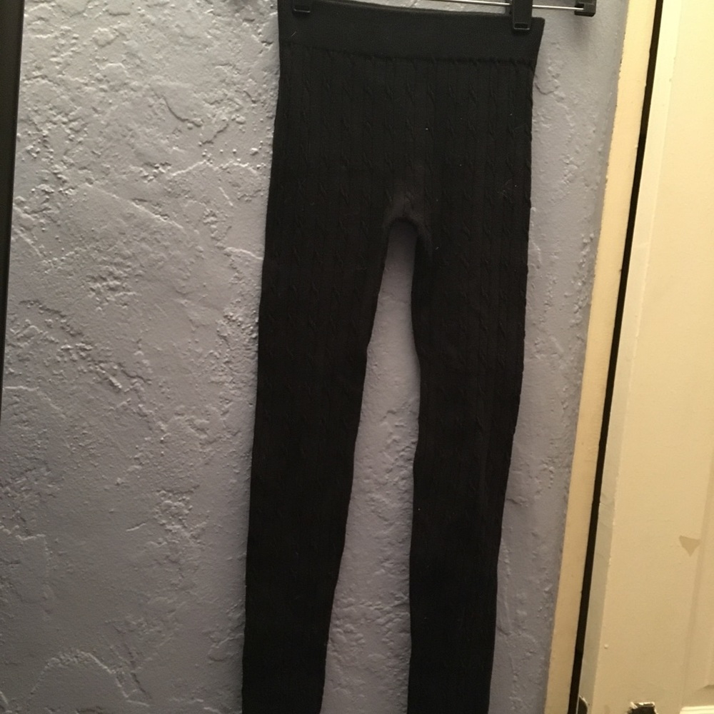 Black cable knit leggings